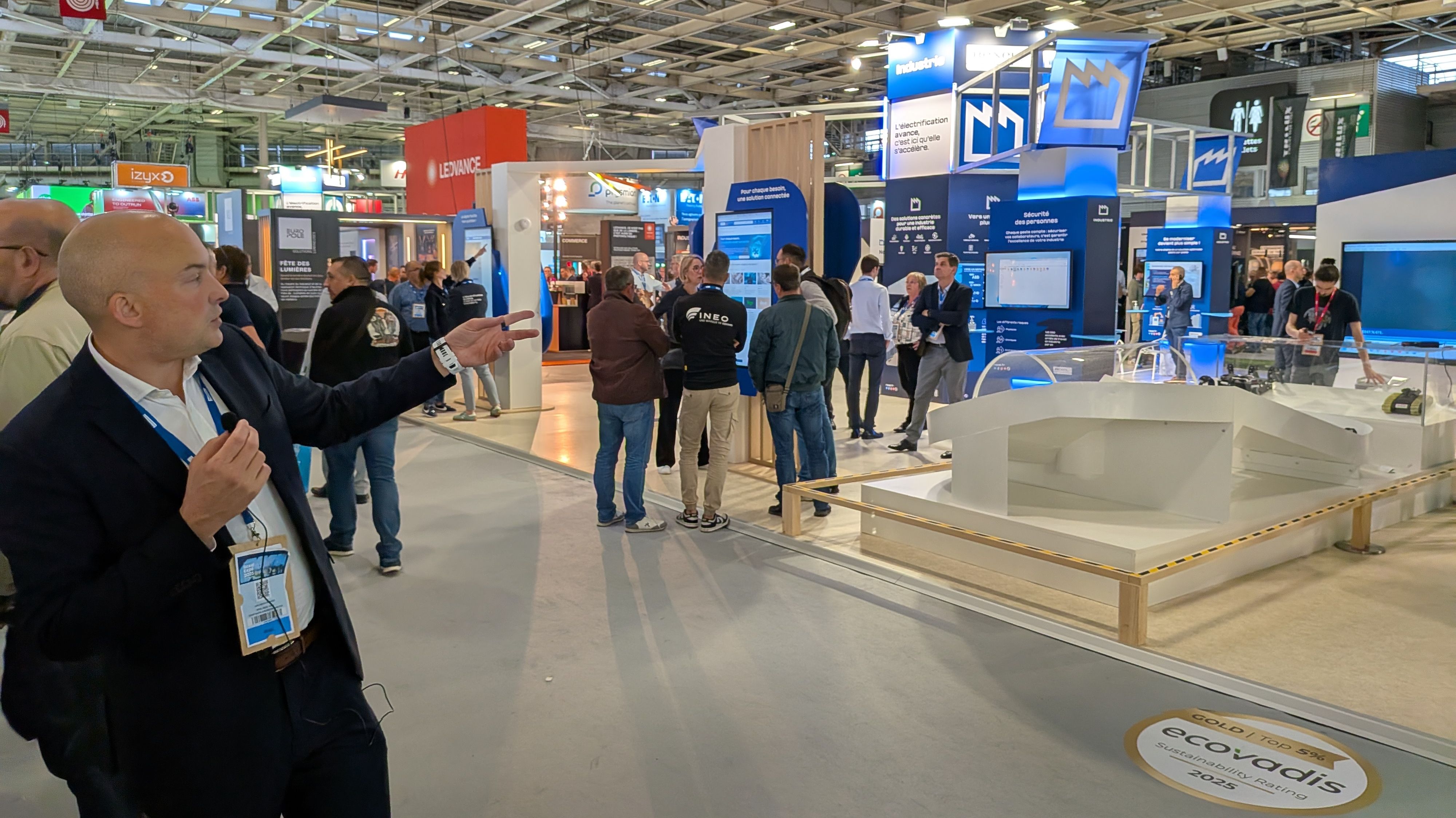 Julien Neuschwander, directeur innovation, digital, IT et transformation de Rexel présente les services de drones destinés aux sites industriels sur RexelExpo.