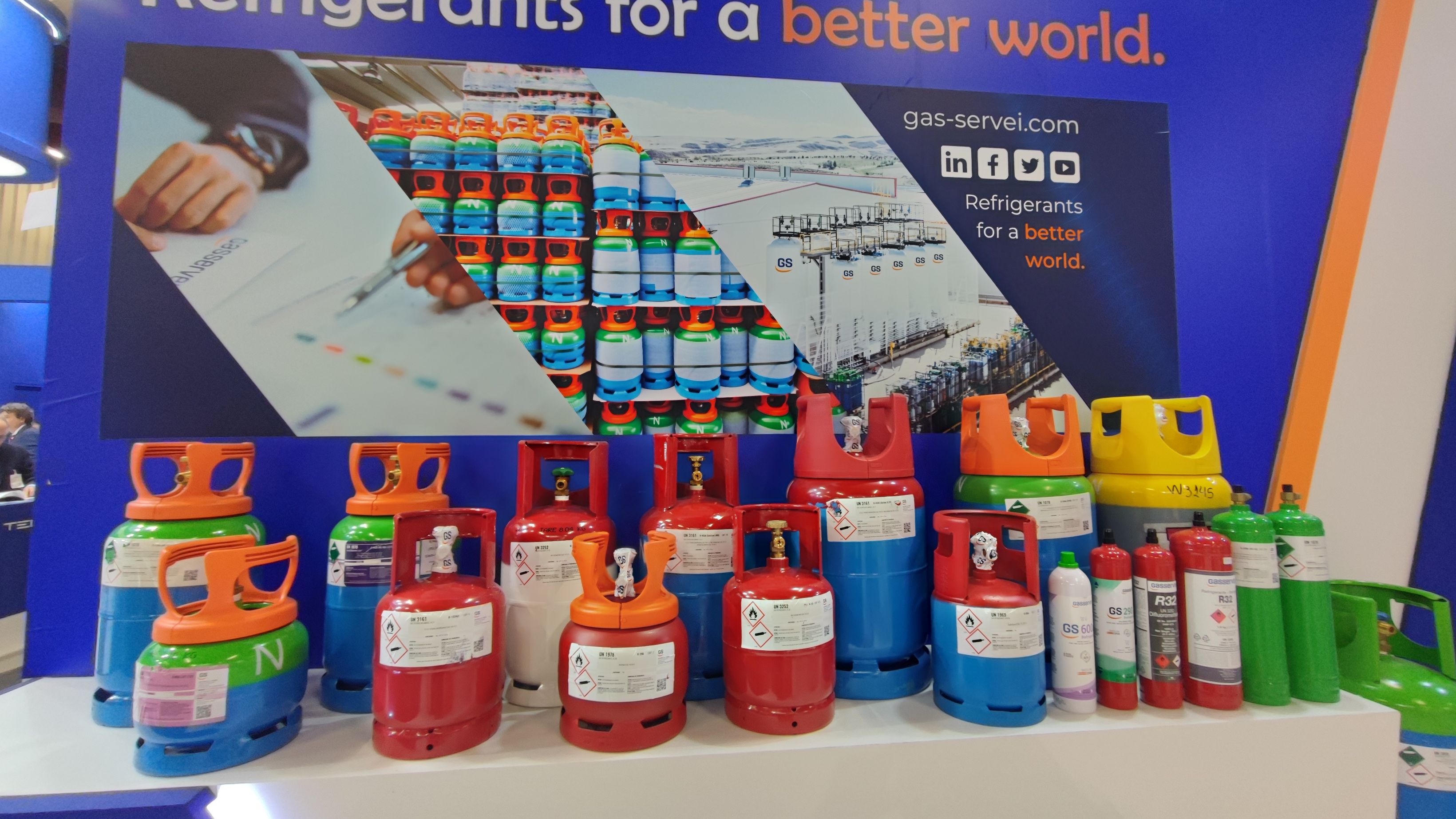 Le règlement F-Gaz porte sur les gaz fluorés, les HFO, les mélanges HFC/HFO, HFC/gaz non fluorés et sur d’autres gaz inutilisés dans le monde du froid, comme le SF6, qui contribuent au réchauffement planétaire.