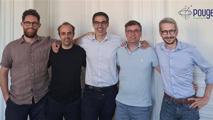 De gauche à droite : Gilles Guyot, Rodrigue Leclech, Charles Arquin, Vincent Braire et Florent Loussouarn.