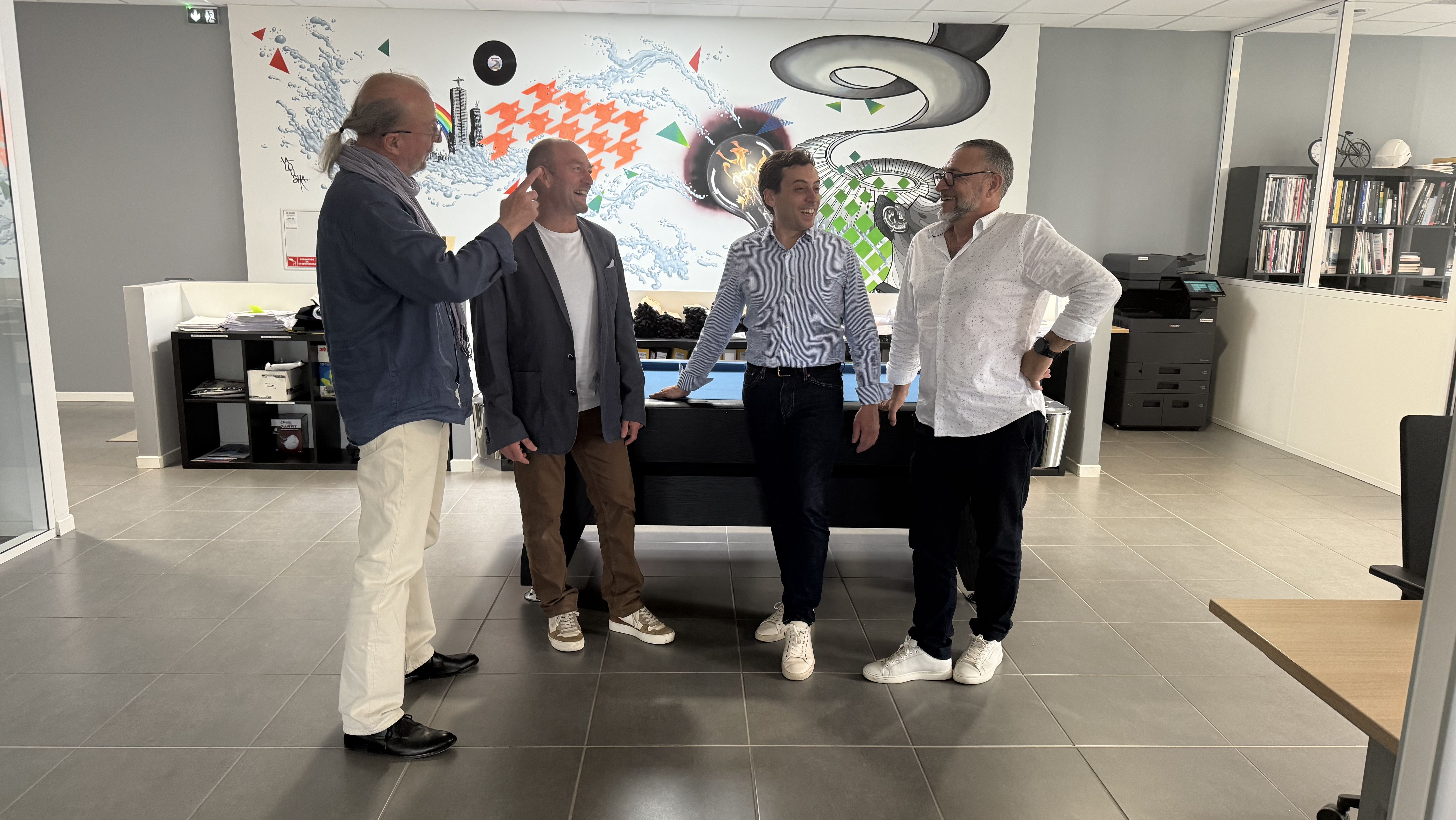 Les quatre membres de l'équipe de direction : François Guenot, Philippe Omnes, Henri Domergue et Gérard Floris, dans les locaux du groupe STH à Mudaison.