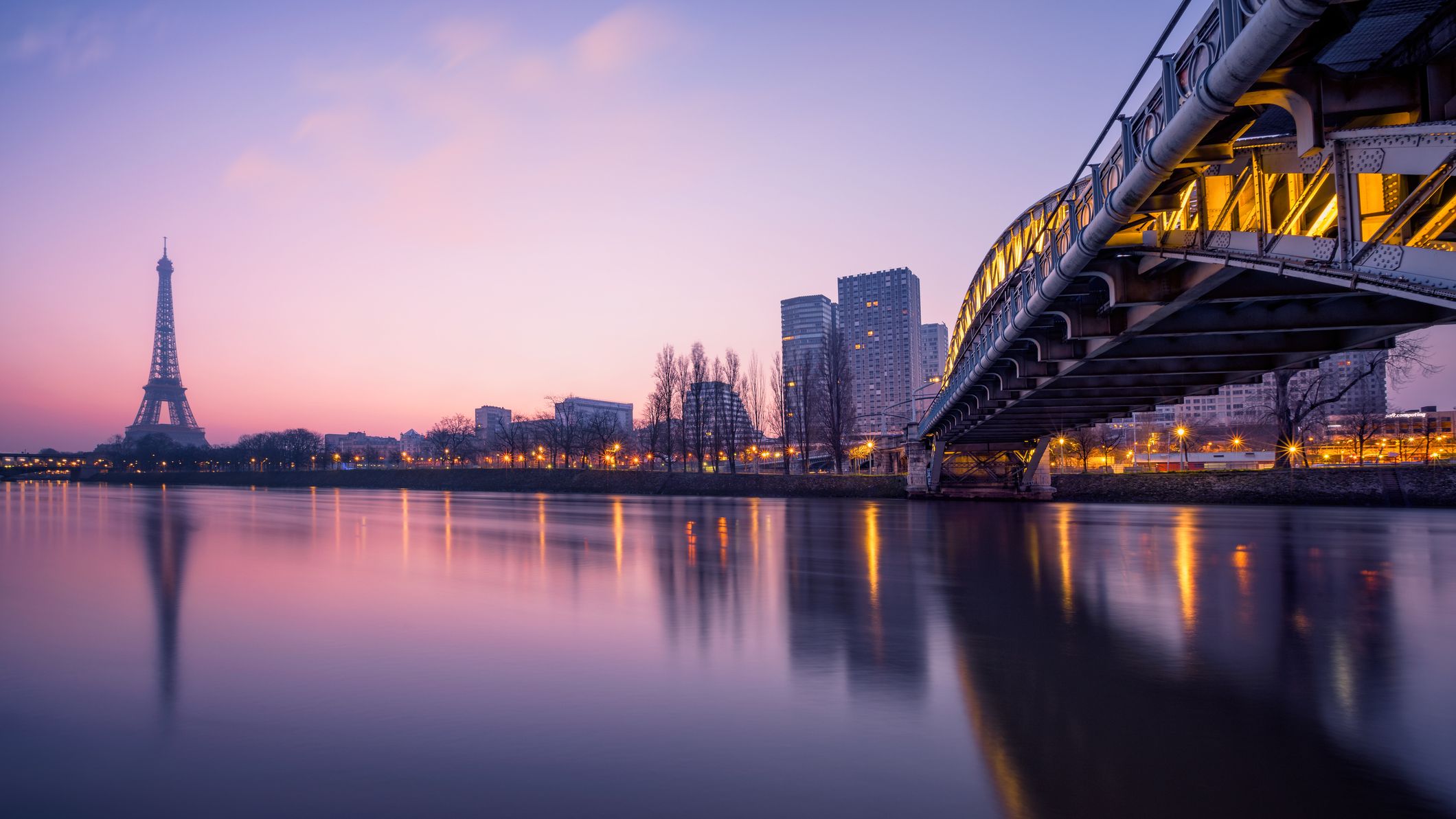 Le réseau de froid urbain opéré par Fraîcheur de Paris fonctionne essentiellement grâce à l'eau de la Seine.