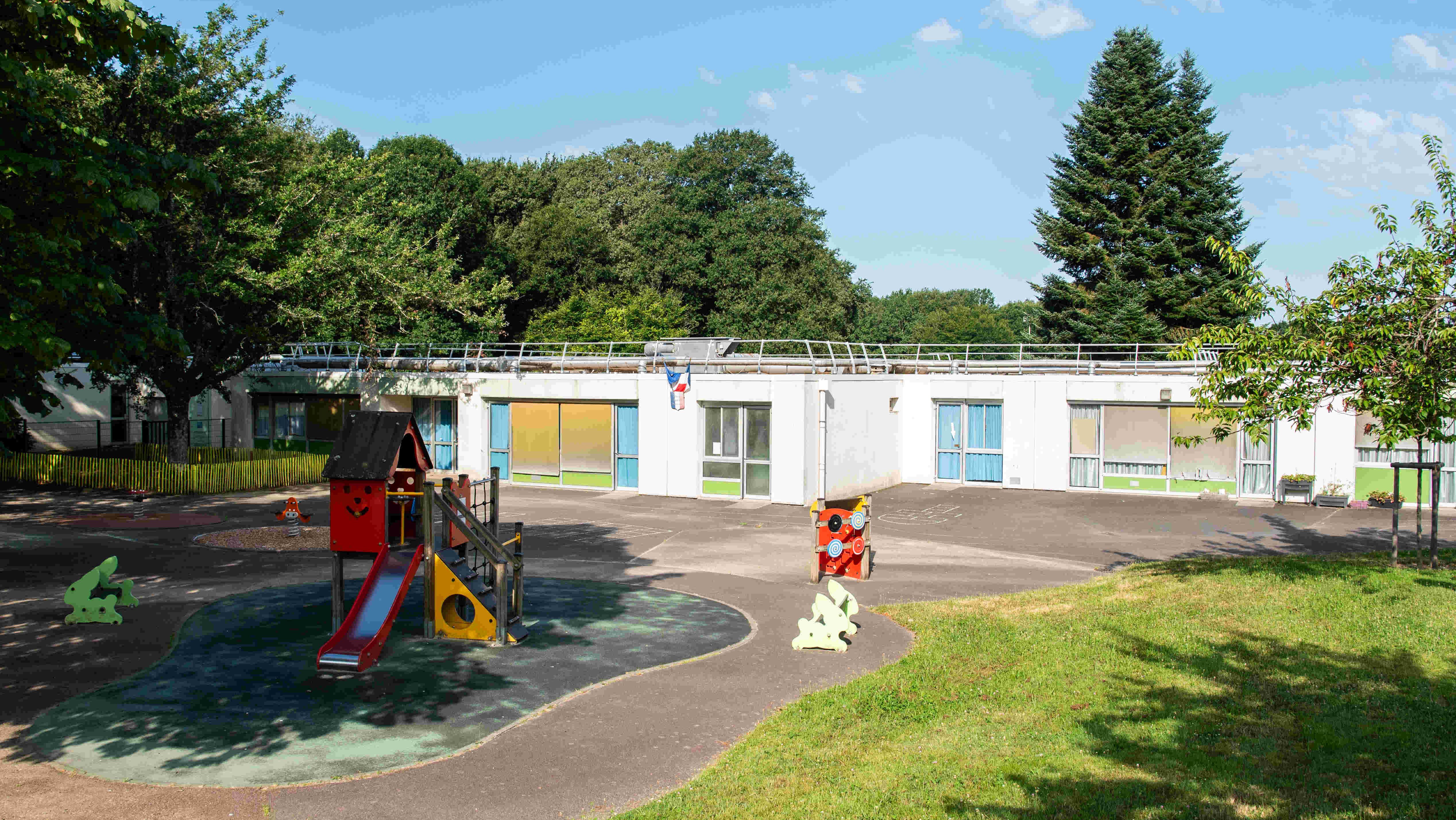Sur l’école maternelle des Homérides située à Limoges, l’installation de l’Octopilot et d’Indalo Supervision au printemps 2023 a permis de réaliser une économie de 2.425 € / an, tout en maintenant une qualité de l’air optimale.
